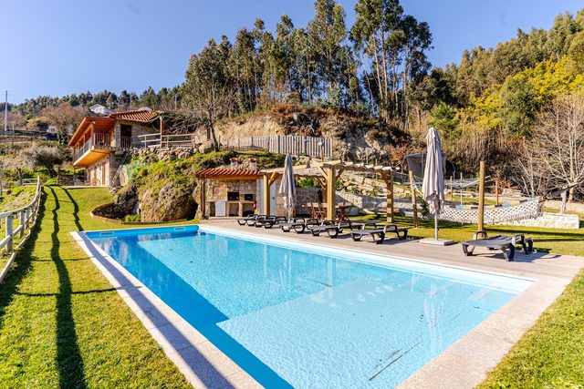 Sunny 11-metre pool area at Casa do Sol, Celorico de Basto